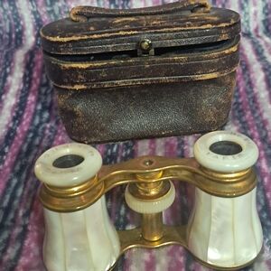 Colmont &ì Paris FT Mother Of Pearl And Brass Opera Glasses